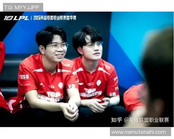 团结一心：探讨FPX在英雄联盟中的团队协作与战术配合